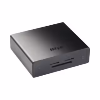 Wise USB-C 10Gbps card reader with one SD and two microSD UHS-II slots